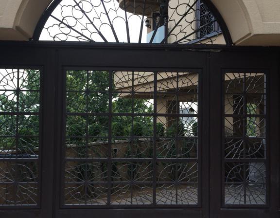 انواع درب پارکینگ upvc