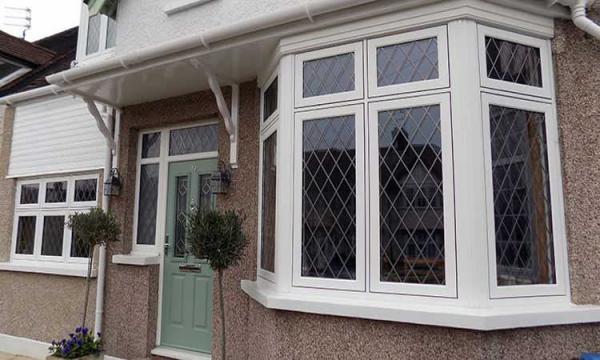 نقش طراحی پنجره دوجداره در نمای ساختمان