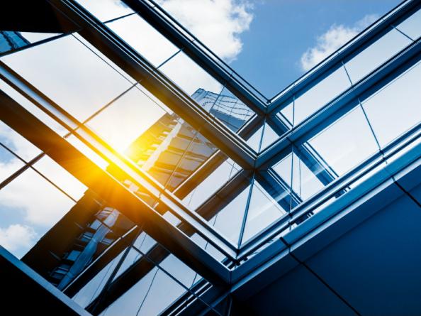 انواع در و پنجره لولایی ترمال بریک