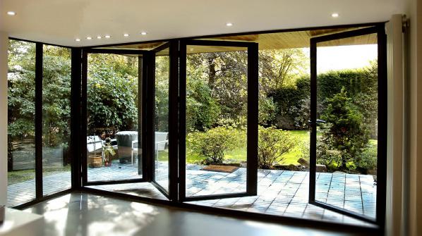 بررسی مشکلات صادرات پنجره آکاردئونی در ایران